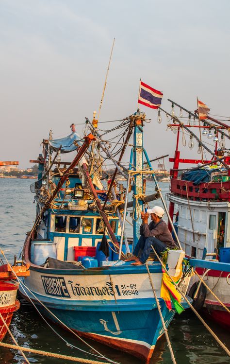 Chonburi Thailand, Thai Boat, Fisherman Boat, Boat Photos, Ubon Ratchathani, Thai Travel, Nakhon Pathom, Wat Pho, Rayong