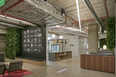 A Tour of Universal Music Group’s New Santa Monica Office - Officelovin' Universal Music Group Office, Record Label Office, Western Office, Office Break Room, Wellness Room, Warehouse Design, Music Studio Room, Room Screen, Custom Murals