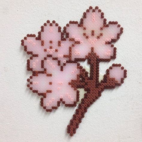 Animate Tutorial, Sakura Branch, Melt Beads Patterns, Hama Art, Hama Mini, Hamma Beads Ideas, Perler Creations, Melty Bead Patterns, Pearl Beads Pattern