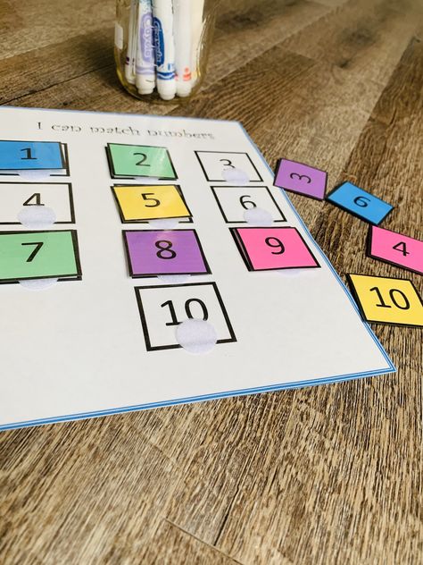 Number 1-10 matching game, counting activity, number sense, preschool math, number recognition, leaning to count, busy book toy by LittleLearnerDesigns on Etsy Number Sense Preschool, Teacch Activities, Learning Numbers Preschool, Expo Marker, Counting Activity, Baby Play Activities, Numbers Kindergarten, Baby Education, Folder Games