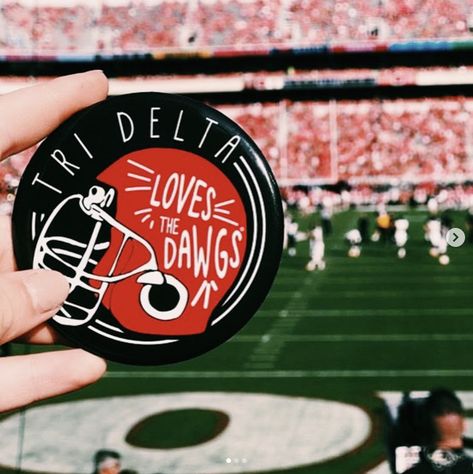 Tri Delta game day button Game Day Stickers, Sorority Buttons Ideas, Game Day Pin, Gameday Button Ideas, Gameday Pins Sorority, Game Day Pins Sorority, Gameday Buttons Sorority, Sorority Game Day Buttons, Game Day Pins