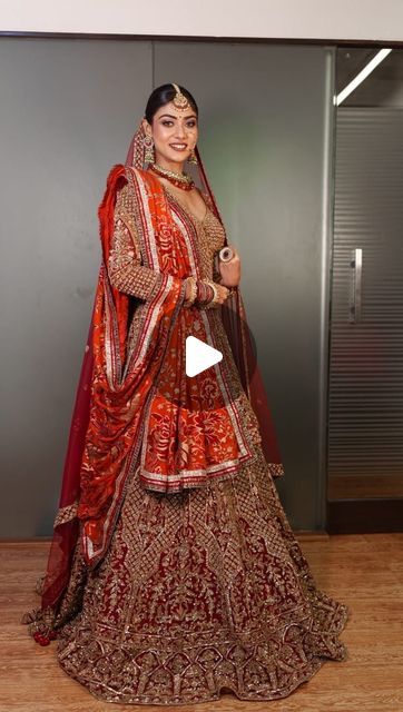 Archana Haria on Instagram: "16 Different & Unique Bridal Dupatta Drapes!!✨❤️   Save these drapping styles for the wedding season which is coming up ✨  Want to learn each drapes? Contact us for more details: 9320158591  Makeup: @archanaharia5  Hairstyle: @archanaharia5  In-frame: @aanchalrajput._  Outfit: @krupa_jain  Photography: @shotbypayal   #archanaharia #bridaldupatta #dupattadraping #dupatta #drapping #drapingtechnique #drappingstyle #uniquestyle #dupattalove #draping #sareedraping #redlehenga #bridalmakeupartist #bridalhairstyle #drapingtechnique #weddinglehenga #weddingdraping #trending #styleandtrend" Maharani Look Bridal, Lehnga Dupatta Styling, Double Dupatta Draping Styles, Double Dupatta Lehenga Draping, Bridal Dupatta Draping Styles, Dupatta Draping Styles, Dupatta Styling, Learn Instagram, Dupatta Draping