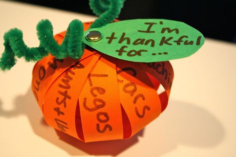 Catholic Missionary Family: A Thankful Pumpkin Craft for Thanksgiving Craft For Thanksgiving, Ccd Crafts, Thankful Crafts, Thankful Pumpkin, Easy Thanksgiving Crafts, Pumpkin Craft, Thanksgiving Activities For Kids, Thanksgiving Craft, Catholic Crafts