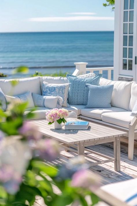 5 Tips for Coastal Deck Design Coastal Deck, Coastal Backyard, Beach House Deck, Metal Deck Railing, House Coastal, Seaside Home, Metal Deck, Backyard Balcony, Dream Dream