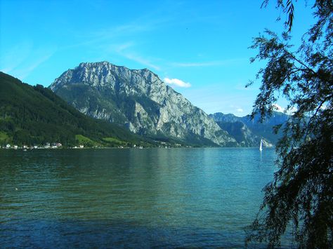 Traunstein mountain, Lake Traun -Gmunden, Austria Gmunden Austria, Mountain Lake, Globe Trotter, Taking Pictures, Places Ive Been, Austria, Lake, Natural Landmarks, Tattoos