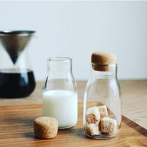 Glass Jar With Wooden Lid, Candy Food, Tea Storage, Cork Lid, Heat Resistant Glass, Glass Storage, Milk Bottle, Bottles And Jars, Storage Jars