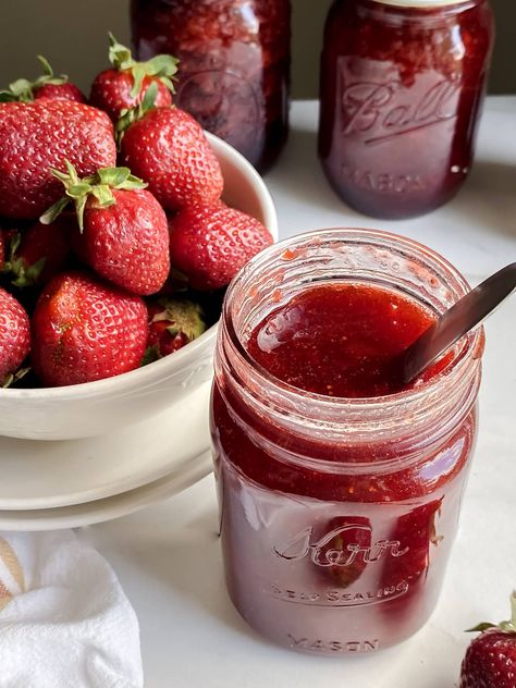 Strawberry Jam Recipe Canning, Beginner Canning, Low Sugar Jam, Strawberry Huller, Canning Rack, Canned Strawberries, Strawberry Jam Recipe, Canning Jam, Homemade Strawberry Jam