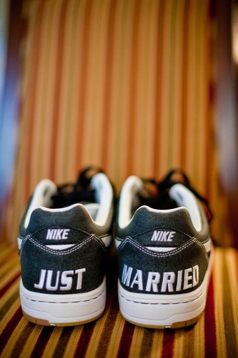 Bridal Sneakers, Nike Air Max 2016, Lebron Shoes, Wedding Sneakers, New Nike Shoes, Groom Shoes, Jordan Shoes Retro, November Wedding, Nike Shoes Cheap