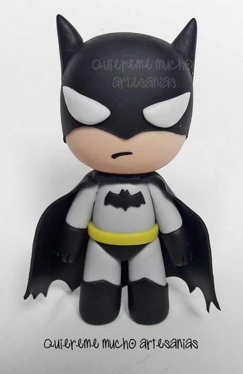 Air Dry Clay Figures, Clay Doh, Batman Diy, Clay Classes, Tim Burton Art, Batman Figures, Clay Keychain, Bf Gifts, Clay Wall Art