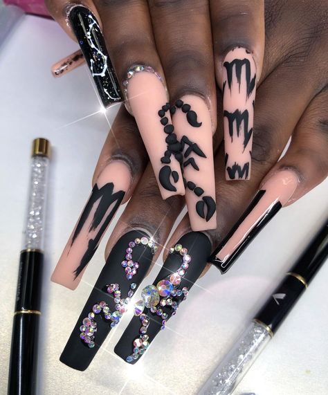 Extra Birthday Nails Scorpio, Birthday Nails Scorpio Long, Birthday Scorpio Nails Ideas, Scorpio Themed Nails, Scorpio Bday Nails, Scorpio Nail Designs, Scorpio Inspired Nails, Baddie Birthday Nails Scorpio, Birthday Nails Zodiac