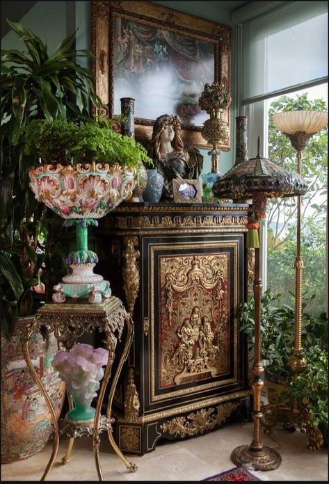 Missing Vintage LIFE | ⚜ Simply Phenomenal,* | Facebook Botanical Victorian Decor, Enchanted Living Room, Fairytale Furniture, Layered Decor, Bold Home Decor, Victorian Bohemian Decor, Vintage Apartment Decor, Eclectic Vintage Decor, Home Decor Eclectic