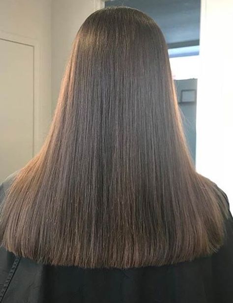 50 Stunning Medium-Length Haircuts And Styles For Thick Hair Long Length Haircuts, Thick Locks, One Length Haircuts, Hair Training, One Length Hair, Shoulder Haircut, Long Bridal Hair, Long Length Hair, Straight Hair Cuts