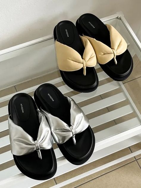 Discover great products at the best prices at Dealmoon. IS_221351 Padded Ribbon Sliders (4Colors). Price:$171.00 at WConcept Ribbon Sandals, Slide Flip Flops, Flip Flops Style, Comfy Sandals, Fluffy Texture, Pig Skin, Sandals For Sale, Pretty Shoes, Men Shoes Size