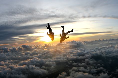 #Skydiving I want to do this so bad!!! Base Jump, Base Jumping, Last Words, Adventure Sports, Bucket Lists, Above The Clouds, Famous Last Words, Skydiving, Break Dance