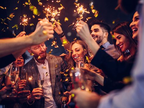 Check out these tips on how to throw the ultimate after party. London Nightclubs, Nye Wedding, Party Photoshoot, New Years Eve Weddings, Wedding After Party, Party Pops, People Dancing, Party Pictures, Party Photography