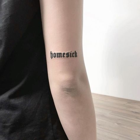 Gothic Writing Tattoo, Gothic Text Tattoo, Homesick Tattoo, A Day To Remember Tattoo, Murphy Tattoo, Typographic Tattoo, Tattoo Queen, Remember Tattoo, Small Colorful Tattoos