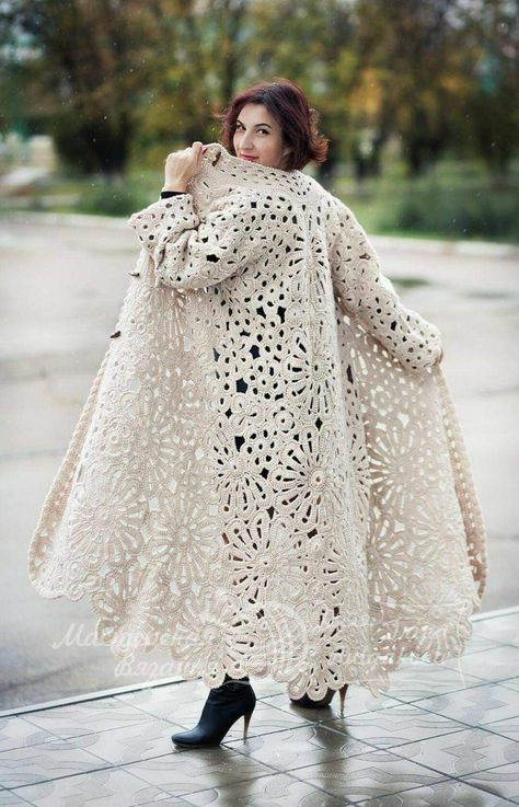 Crochet Clothes Patterns Free, شال كروشيه, Crochet Ladies Tops, Crochet Design Pattern, Crochet Clothes For Women, Crochet Shrug, Crochet Coat, Clothing Patterns Free, Crochet Fashion Patterns