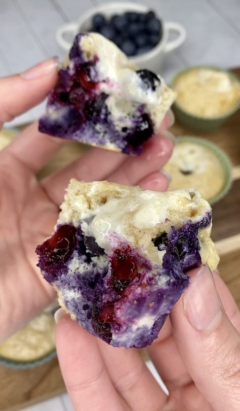 Blueberry Cream Cheese Protein Muffins - Cooking Katie Lady Cottage Cheese Muffins, Blueberry Cream Cheese Muffins, Blueberry Protein Muffins, Healthy High Protein Breakfast, Banana Coffee Cakes, Sugar Free Maple Syrup, Blueberry Cream Cheese, Cream Cheese Eggs, Protein Muffins