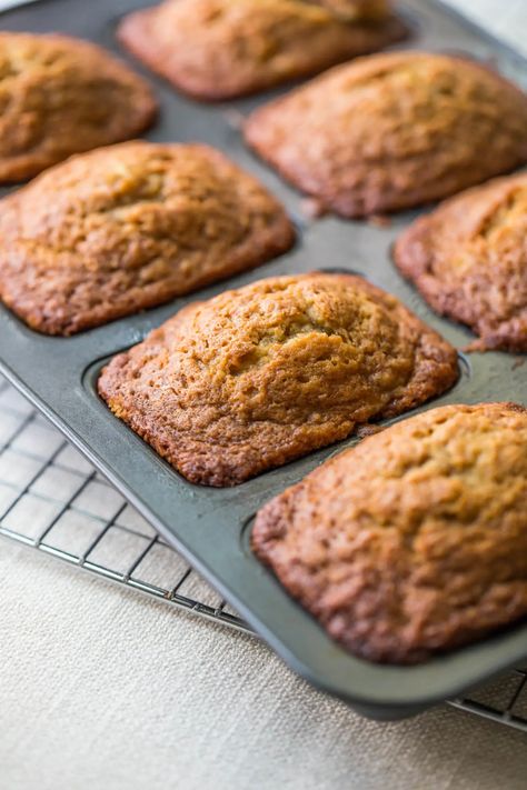 Small Banana Bread Recipe, Mini Loaf Banana Bread Recipe, Mini Banana Bread Recipe, Mini Banana Bread Loaves, Banana Bread Loaves, Mini Banana Bread, Mini Bread Loaves, Mini Loaf Cakes, Banana Bread Loaf