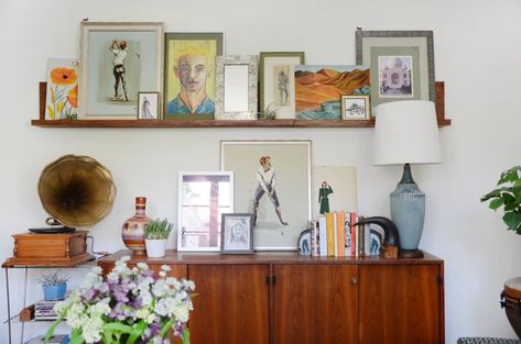 Floating shelf & credenza Los Angeles Apartment, Bareback Riding, Picture Shelf, Los Angeles Apartments, Gravity Home, Apartment In La, Bianca Jagger, Chair Pictures, Picture Shelves