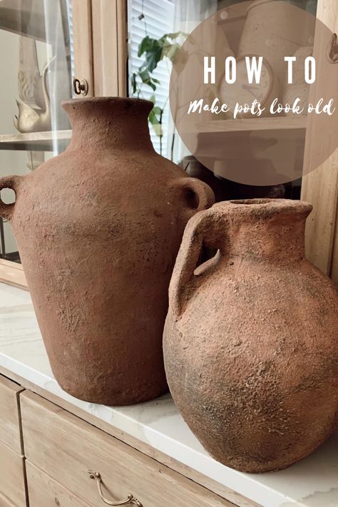 Olive Pot, Diy Painted Vases, Aging Terra Cotta Pots, Vintage Porch, Wine Glass Art, Black Spray Paint, Diy Pots, Diy Pottery, Painted Vases