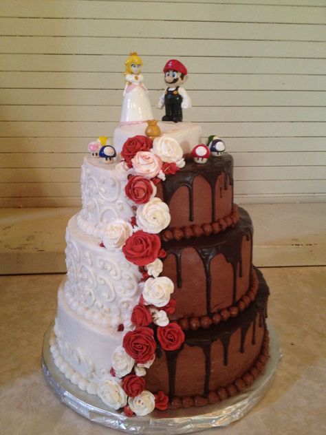 Super Mario Wedding Cake, Mario Wedding Cake, Mario Themed Wedding, Gaming Wedding Cake, Mario Wedding, Peach Wedding Theme, Video Game Wedding, Mario Theme, Gamer Wedding