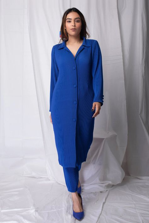 Buy Show Shaa Pleated Georgette Tunic Pant Set Online | Aza Fashions Luxury Blue Georgette Sets, Summer Blue Georgette Sets, Blue Georgette Straight Kurta Dress, Summer Blue Georgette Kurta, Semi-stitched Blue Georgette Kurta, Georgette Tunics, Sleeveless Blouse Designs, Saree Poses, Short Kurti