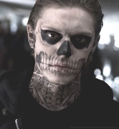 😍 Skull Face Paint, Tate Langdon, Skull Makeup, Skull Face, Horror Story, American Horror, American Horror Story, Face Paint, Paint