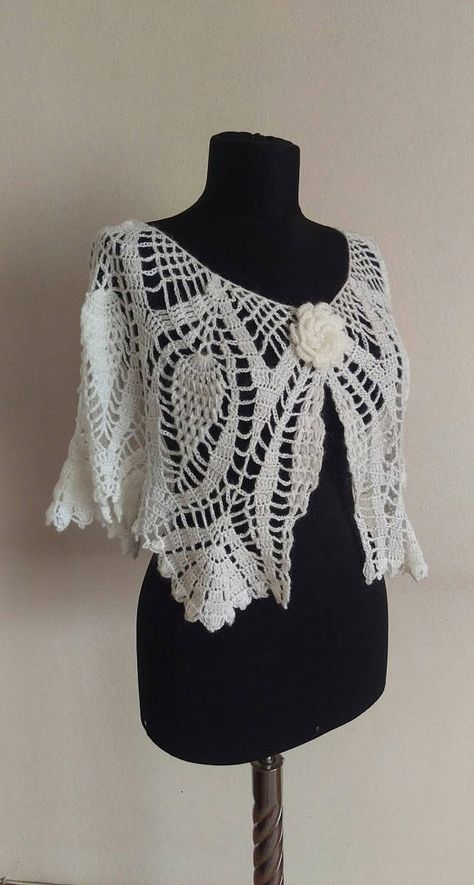 Champagne Shawl, Cape Au Crochet, Winter Wedding Shawl, Bridal Capelet, Crochet Capelet, Shawl Winter, Crochet Cape, Bridal Shrug, Bolero Wedding