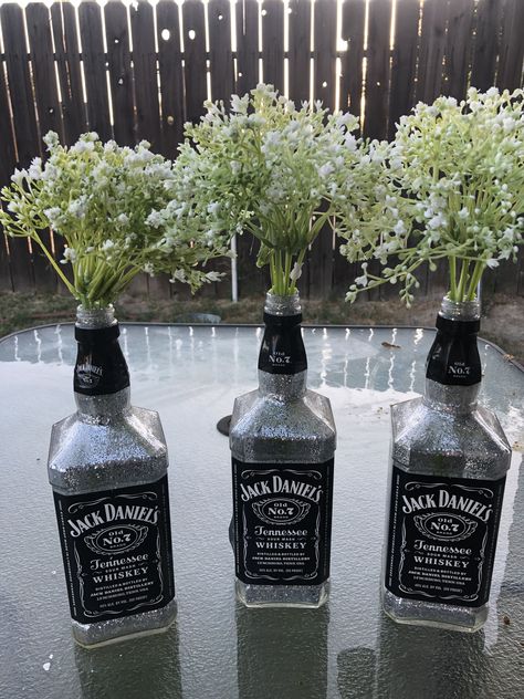 Jack Daniel themed Rock Wedding, Tennessee Whiskey, Jack Daniel, Flower Iphone Wallpaper, Jack And Jack, Jack Daniels, 50th Birthday, Iphone Wallpaper, Table Decorations