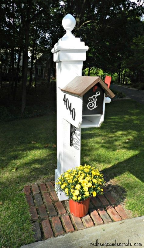 Mailbox Makeover with Front Door Paint | Redhead Can Decorate Beautiful Mailbox, Mailbox Garden, Mailbox Makeover, Mailbox Landscaping, Diy Mailbox, Mailbox Ideas, Mailbox Design, Door Paint, Mailbox Decor