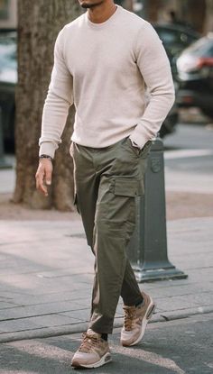 Ectomorph Men Outfit, Green Cargo Pants Outfit Men, Cargo Outfit Men, Outfit Ideas Cargo Pants, Green Cargo Pants Outfit, Cargo Pants Outfit Men, Menswear Outfits, Cargo Outfit, Casual Attire For Women