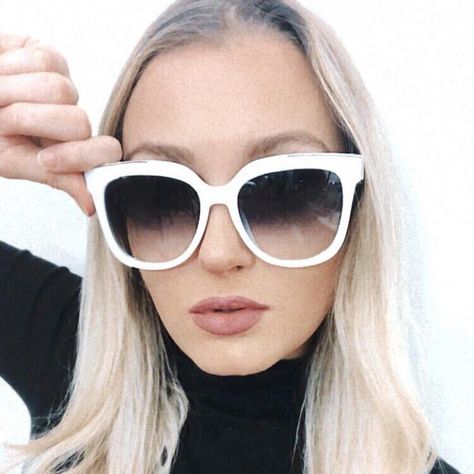 Topfoxx Sunglasses – TopFoxx White Sunglasses Women, Feminine Look, Foldable Sunglasses, Colourful Outfits, Average Girl, Women's Sunglasses, White Sunglasses, Wayfarer Sunglasses, Iconic Women