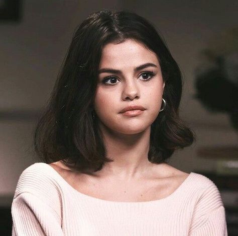 Selena Gomez Fashion, Selena Gomez Short Hair, Selena Gomez Makeup, Selena Gomez Hair, Selena Gomez Style, Marie Gomez, Trendy Hair, Irina Shayk, Natalie Portman