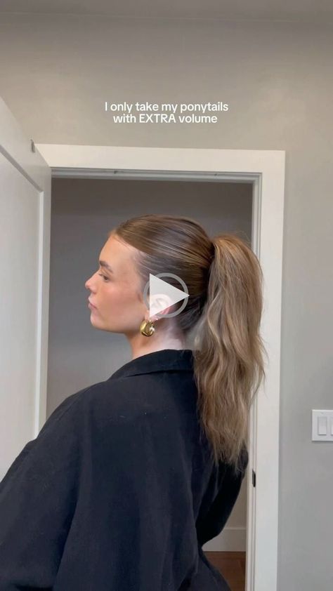 ✓pull through ponytail is a game changer ????..!! Easy Pulled Back Hairstyles, Pull Through Ponytail, Ponytail Hairstyles Easy, Hairstyles For Layered Hair, Peinados Fáciles Para Cabello Corto, Hair Stylies, Work Hairstyles, Hair Up Styles, Hair Stylist Life