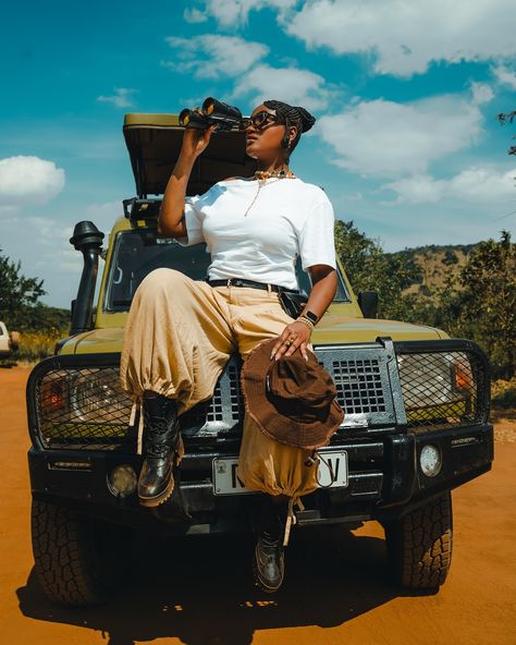 Vacation Mood Board, Kenya Trip, Glamping Outfit, Style Inspo Aesthetic, Safari Fashion, Ootd Pinterest, Safari Photography, Safari Outfit, Board Aesthetic