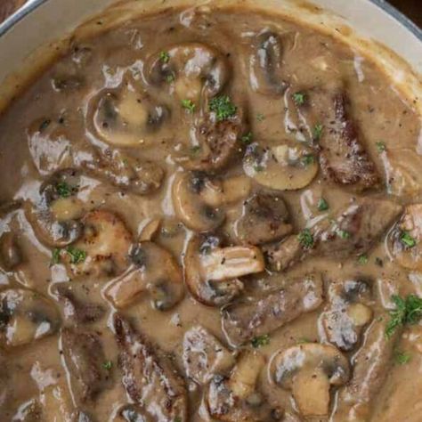 Ina Garten Beef Stroganoff Homemade Beef Stroganoff, Easy Beef Stroganoff, Best Beef Stroganoff, Beef Stroganoff Easy, Ina Garten Recipes, Stroganoff Recipe, Cooked Veggies, Beef Recipes Easy, Beef Stroganoff