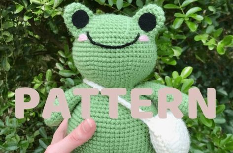 Crochet Large Frog Pattern Free, Frog Crochet Pattern, Frog Crochet, Jumbo Yarn, Crochet Frog, Cute Patterns, Backpack Pattern, One Step Closer, Feel Loved