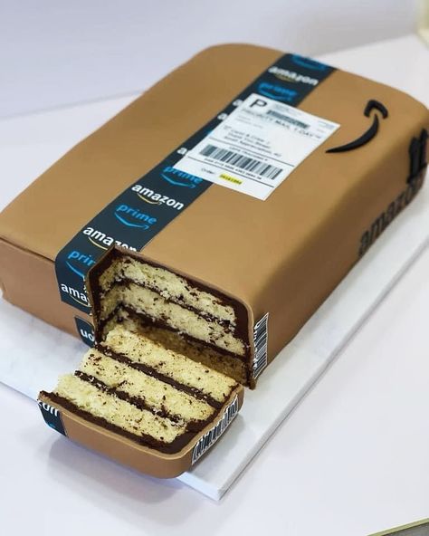 #special #delivery #amazon #package #cake #lol #fun Amazon Cake, Amazon Package, Cake Lol, Cake Branding, Realistic Cakes, Special Delivery, Best Recipes, Good Food, Diy Projects