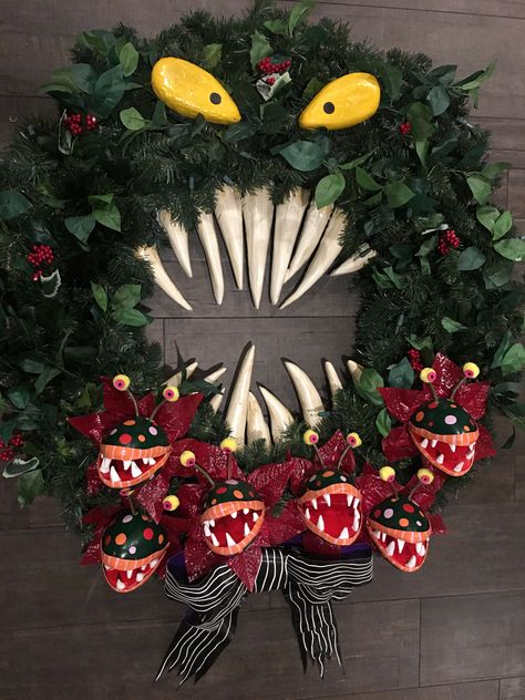 Monster Wreath from Nightmare Before Xmas made by my husband Nightmare Before Christmas Wreath, Nightmare Before Christmas Tree, Monster Wreath, Halloween Christmas Tree, Nightmare Before Christmas Tattoo, Nightmare Before Christmas Decorations, Scary Christmas, Christmas Tattoo, Nightmare Before Christmas Halloween