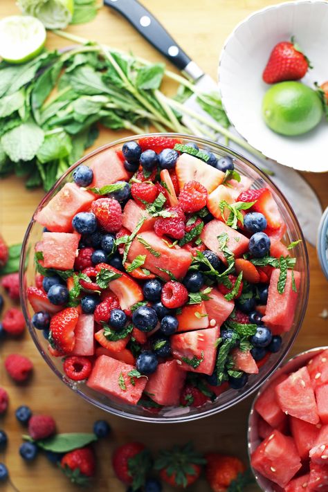 Watermelon Berry Summer Salad — Yay! For Food Recipe With Watermelon, Berry Salad Recipe, Carrot Pancakes, Watermelon Fruit Salad, Garlic Asparagus, Watermelon Salad Recipes, Pizza Fruit, Zucchini Gratin, Parmesan Spaghetti