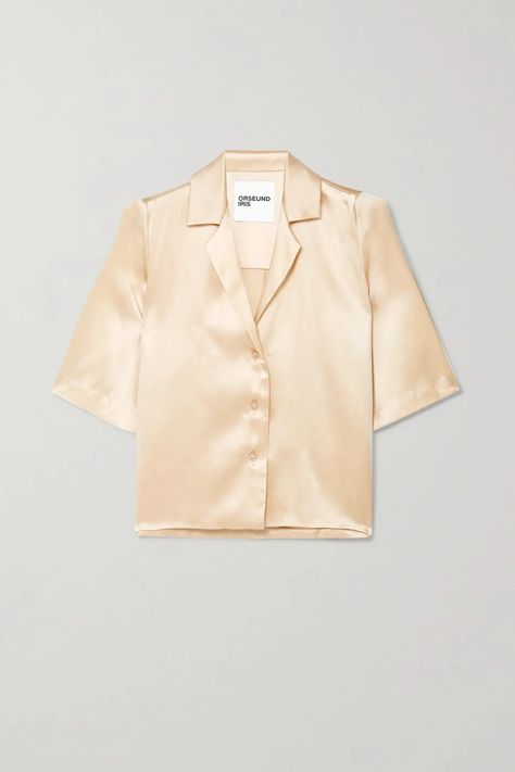 Shop the short sleeve shirt trend for summer 2020 Mode Gossip Girl, Cool Tuxedos, Photo Glamour, Vetements Shoes, Orseund Iris, Silk Blazer, Silk Satin Fabric, Style Watch, Tuxedo Jacket