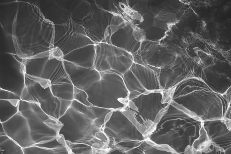 Black and white water surface with brigh... | Premium Photo #Freepik #photo #background #abstract #water #texture Swimming Pool Background, Texture Sketch, Pool Background, Projector Photography, Pencil Texture, Shadow Tattoo, Photo Black And White, Charcoal Water, Water Pattern