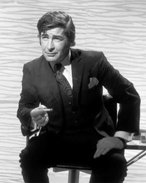 Loved Dave Allen, an Irish comedian, with a PBS show called Dave Allen At Large. Saw him In NYC at a Broadway Theater. Dave Allen Comedian, Dave Allen, Comedy Actors, Childhood Memories 70s, Classic Comedies, Dads Favorite, British Comedy, Vintage Tv, British Tv