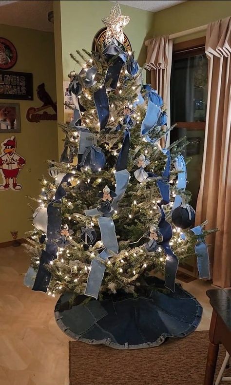 Denim Upcyclers | I ABSOLUTELY LOVE ANYTHING BLUE JEAN 😍😍😍so this year I did a BLUE Jean Christmas tree.. | Facebook Denim Christmas Tree, Denim Christmas, Christmas 2025, Denim Ideas, Blue Jean, Tablescapes, Stuff To Do, Blue Jeans, Christmas Bulbs