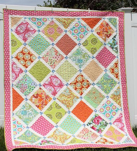 Baby Quilt Patterns Free, Lattice Quilt Pattern, Free Baby Quilt Patterns, Layer Cake Quilt Patterns, Lattice Quilt, Amy Smart, Quilt Layers, Cake Quilt, Layer Cake Quilts