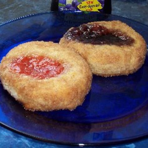 Big-Fat-Jelly-Biscuits Jelly Biscuits, Beach Foods, Pillsbury Biscuit Recipes, Fried Biscuits, Pillsbury Biscuits, Jelly Desserts, Canned Biscuits, Beach Meals, What's For Breakfast