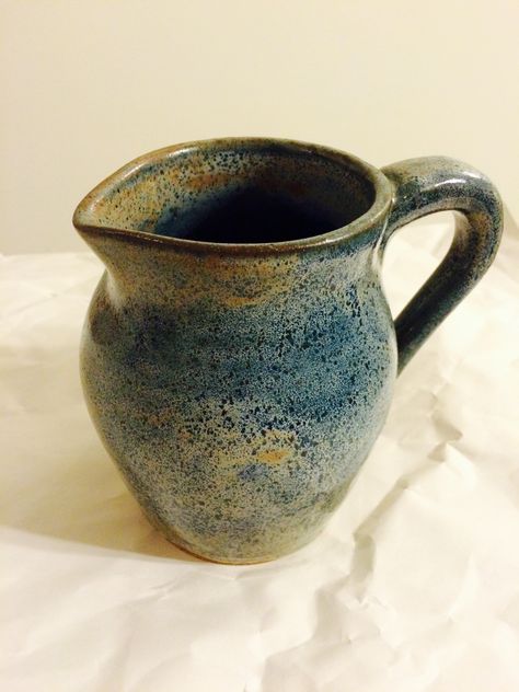 Speckled buff coyote glaze almost teal light blue shino and shino Coyote Shino Glaze Combinations, Coyote Shino Glazes, Coyote Glazes, Spectrum Glazes, Pottery Projects, Glaze Combinations, Glaze Combos, Glaze Ideas, Amaco Glazes