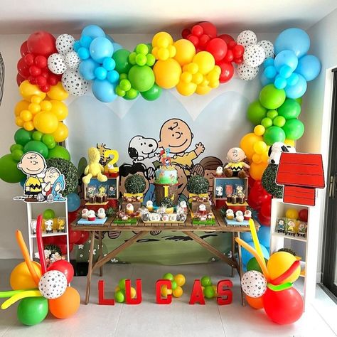 Snoopy Birthday Decorations, Charlie Brown Halloween Party, Charlie Brown Baby, Snoopy Decorations, Charlie Brown Birthday Party, Snoopy Birthday Party, Snoopy Baby Shower, Snoopy Cake, Peanuts Party