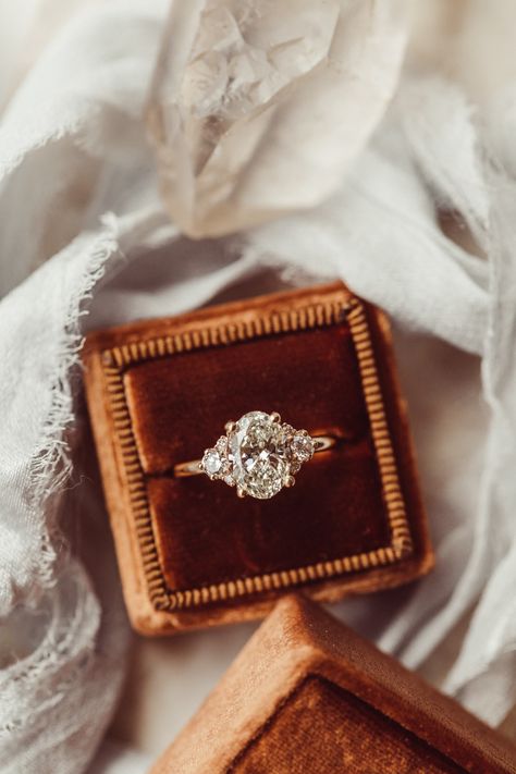 Bling Tree, Proposal Day, Pretty Engagement Rings, Vintage Inspired Engagement Rings, Vogue Vintage, Timeless Engagement Ring, 3 Stone Ring, Cute Engagement Rings, Future Engagement Rings